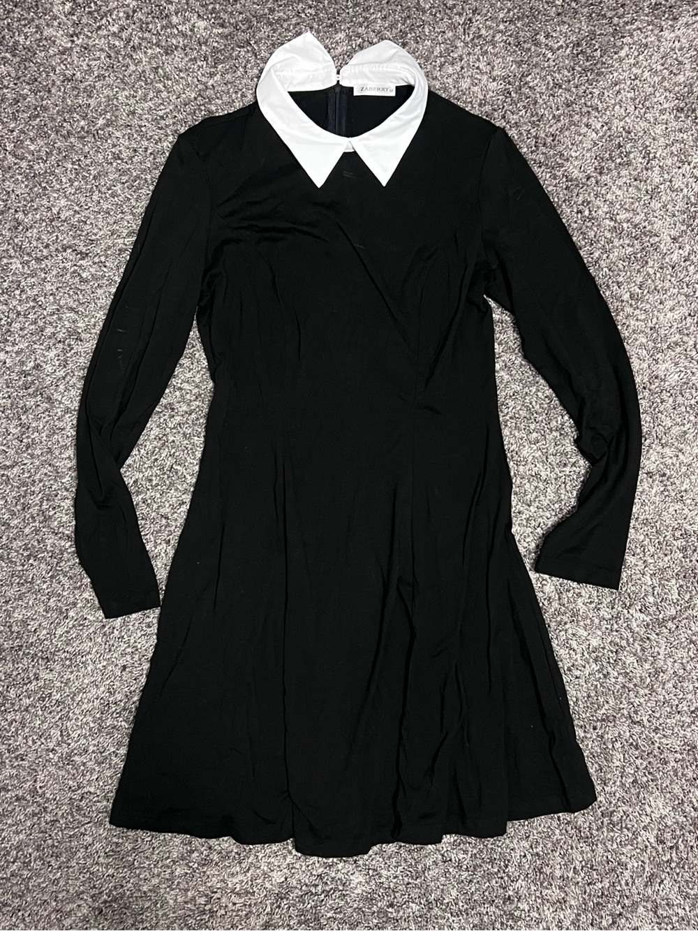 ZABERRY Black Long-Sleeve Dress with White Pointed Collar